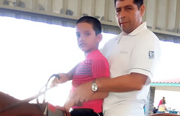 Equinoterapia para el espectro autista e hiperactividad- Ángel Yatzel Cruz Portugal