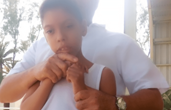 Equinoterapia para sindrome de West – Ángel De Jesús Yepes Crispín